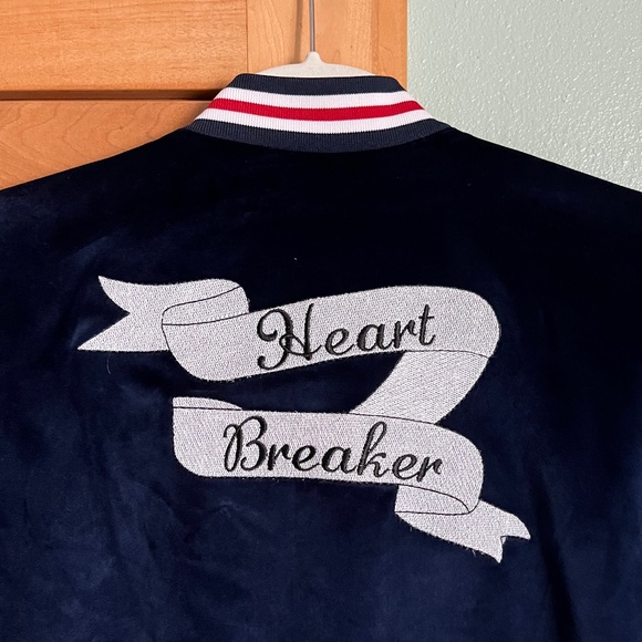 Forever 21 Navy Blue Embellished Velvet Bomber Jacket Size L NWOT - Picture 4 of 10